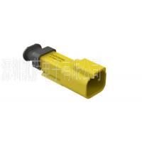 Amphenol 汽車連接器 AT04-2P-SR01YEL